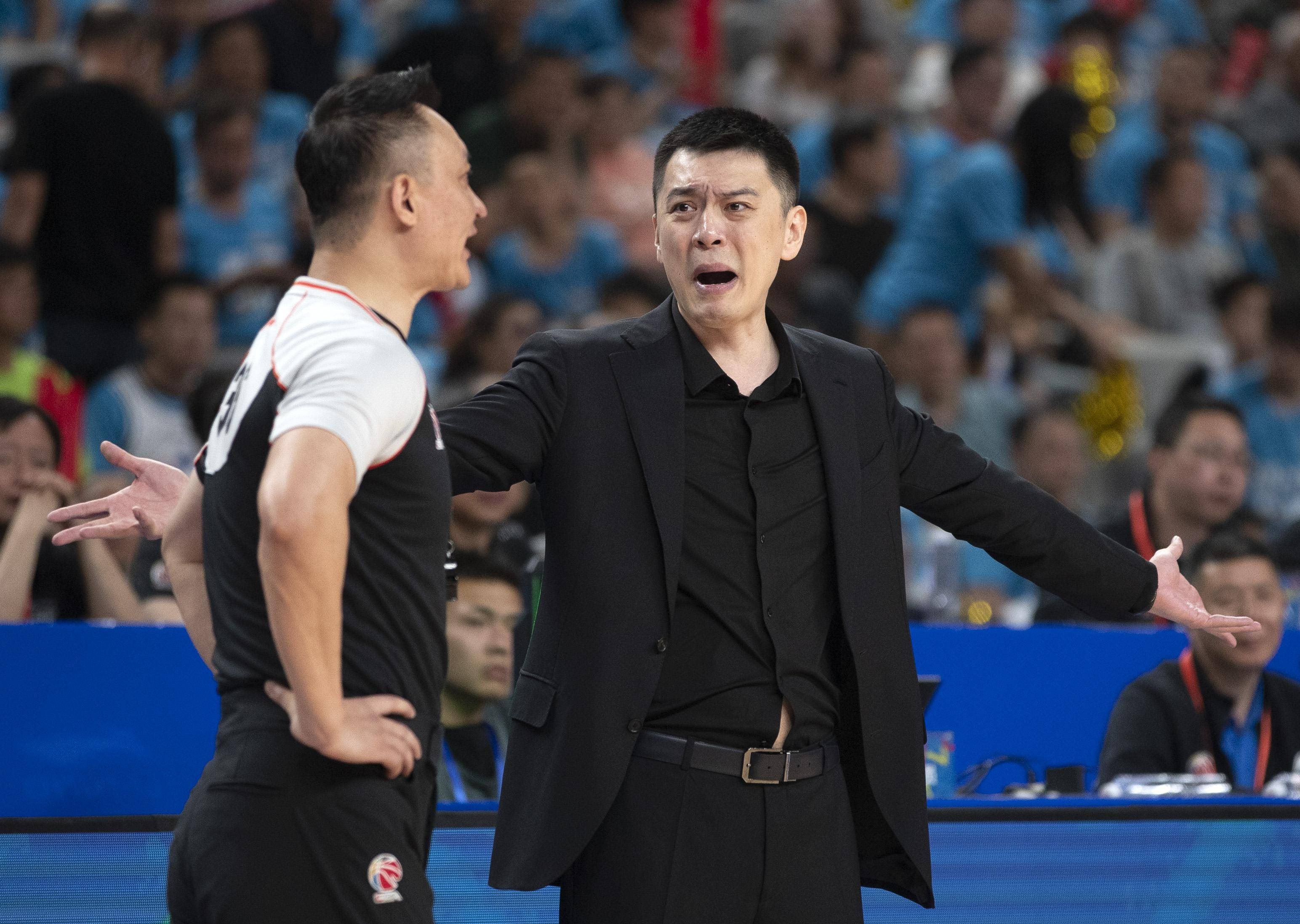 爱游戏-广厦男篮手感冰凉备战欧冠风云突变北京国安集结日外线爆发，法兰克福更衣室发声备战NBA季后赛看傻球迷