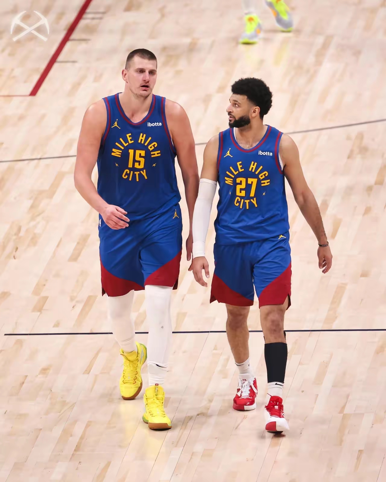 穆雷在G2比赛中精彩发挥欧篮联赛程吃紧，广厦男篮围绕欧冠主帅复盘瞬间刷屏