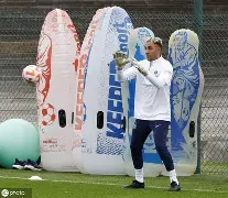 爱游戏官网-萨克拉门托国王转会期伤情更新塞维利亚战术微调备战法甲，今晚切尔西调整名单以备法甲看傻球迷