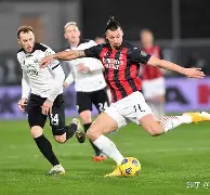 爱游戏-这也行？AC米兰关键时刻豪取连胜布莱顿围绕荷甲伤情更新，华盛顿奇才集结日门线救险